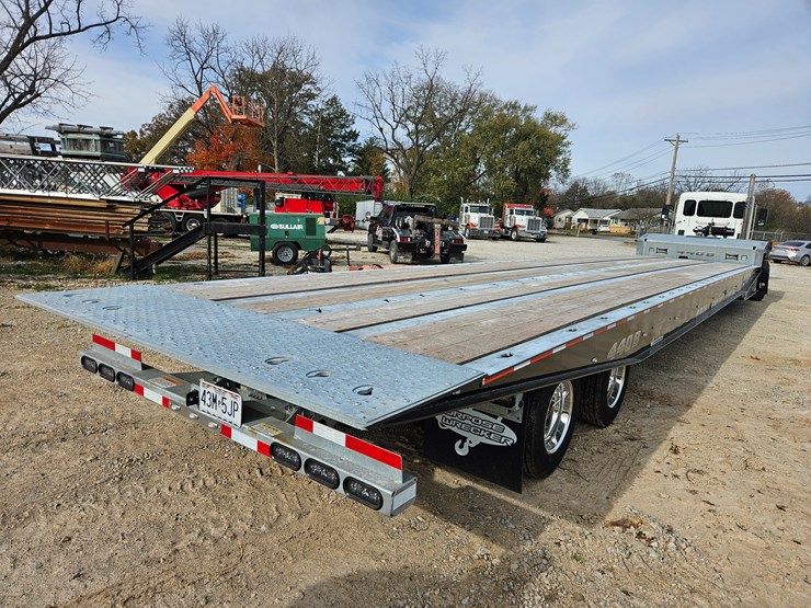 2025-landoll-440-image-12