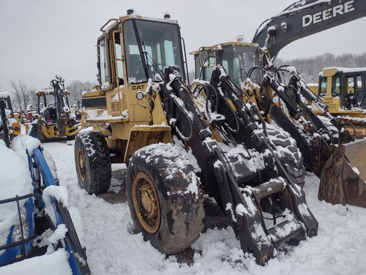 caterpillar-it28-image-3