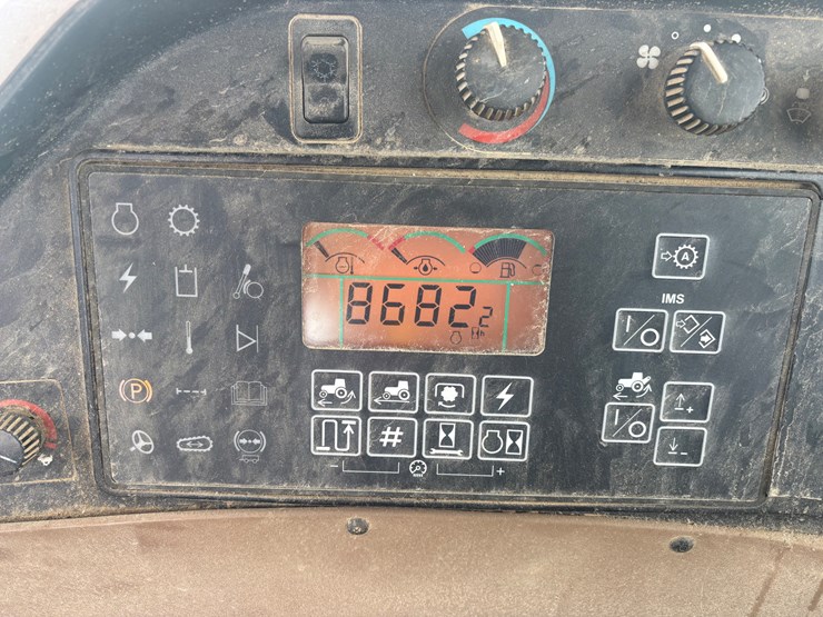 john-deere-8300-image-10