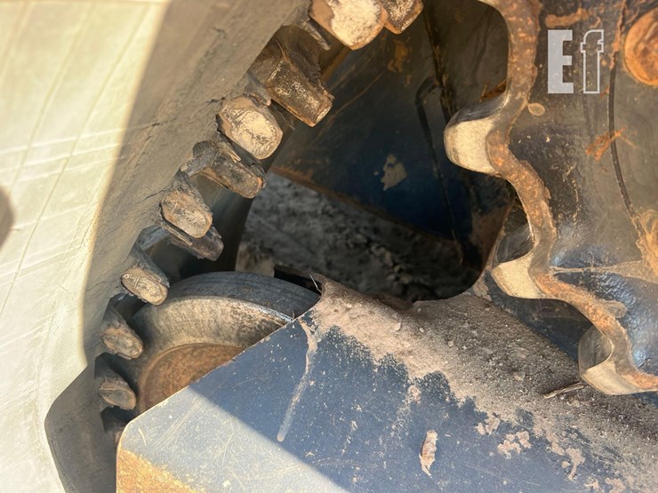 2013-kubota-svl90-2-image-13