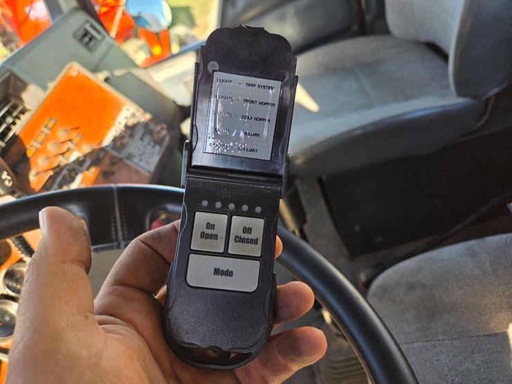 2013-timpte-super-hopper-image-44