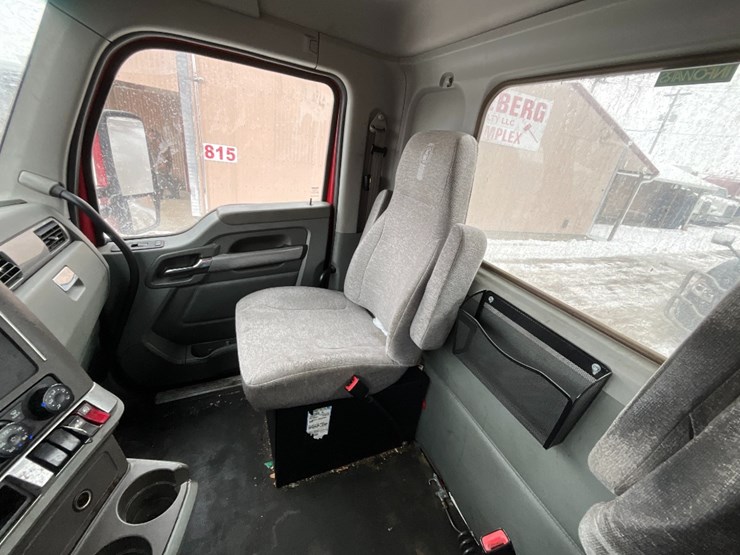 2019-kenworth-t680-image-20