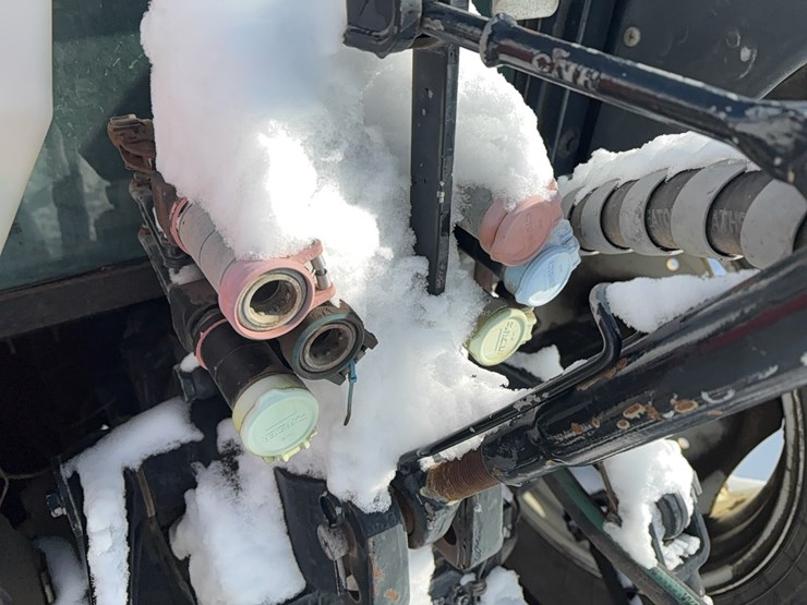 new-holland-t4020-image-8