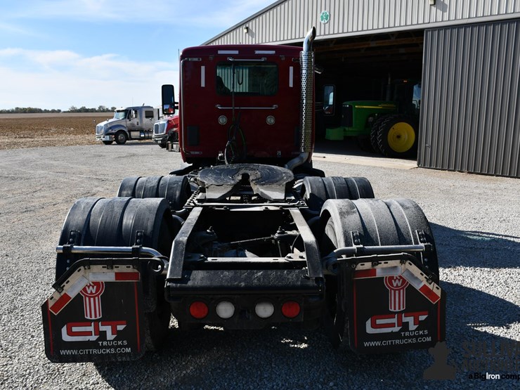 2019-kenworth-t680-image-6