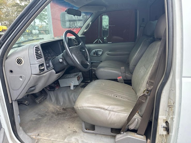 chevrolet-3500-image-7