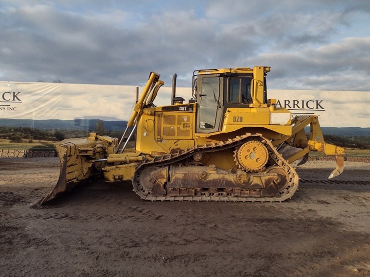 caterpillar-d6t-xl-image-1
