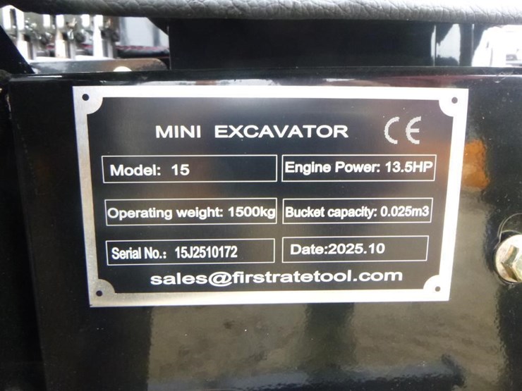 2025-vicsec-vc15-hydraulic-excavator-image-27