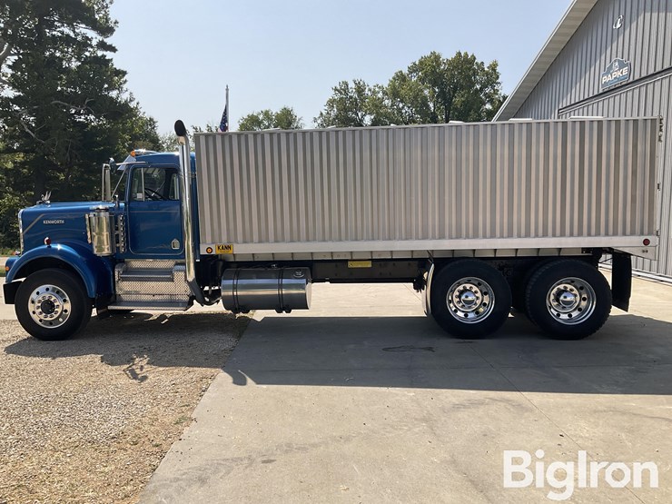 kenworth-w900-image-8