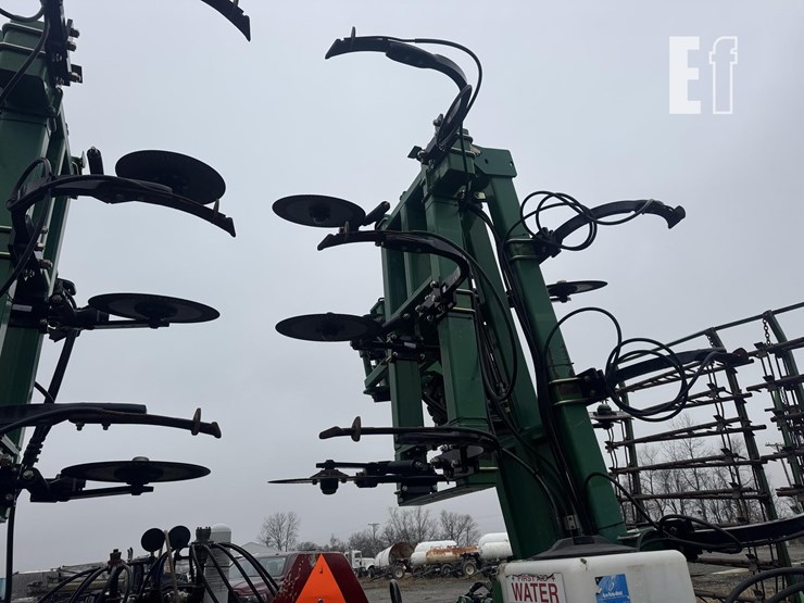 2015-great-plains-np40-image-23