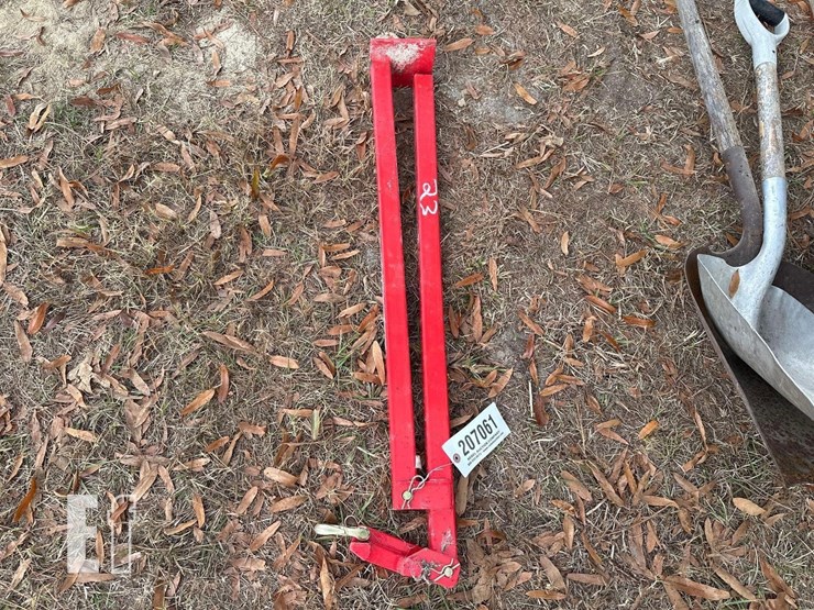 t-post-puller-image-1