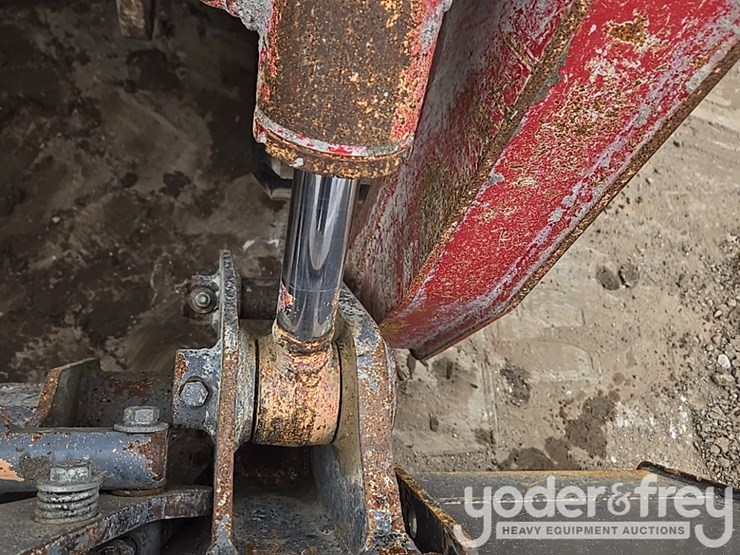 takeuchi-tl8r2-image-33