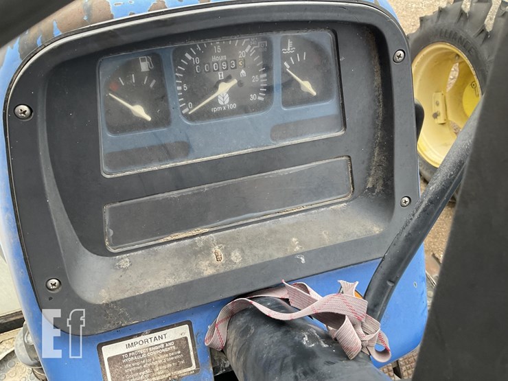 new-holland-tb100-image-6