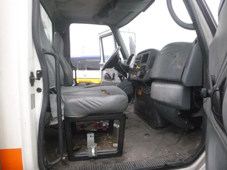 international-durastar-4300-image-13