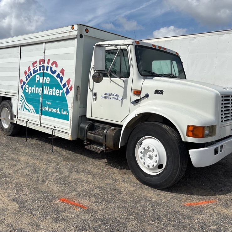 1994 INTERNATIONAL 4700