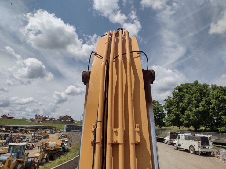 case-cx350d-image-39