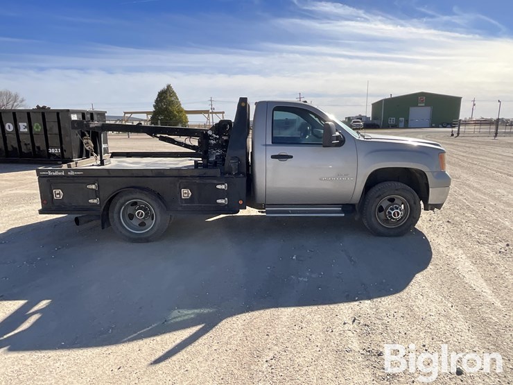 gmc-sierra-3500-image-4