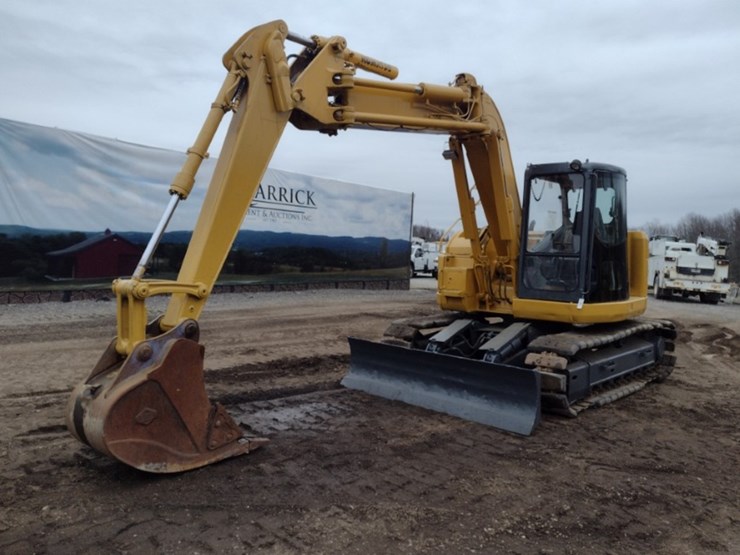 komatsu-pc128uu-2-image-47