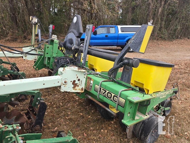 john-deere-1700-image-7