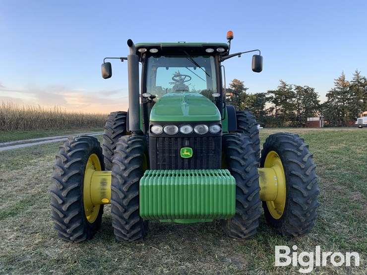 john-deere-8320r-image-2