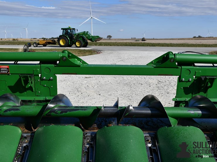 john-deere-c12f-image-16