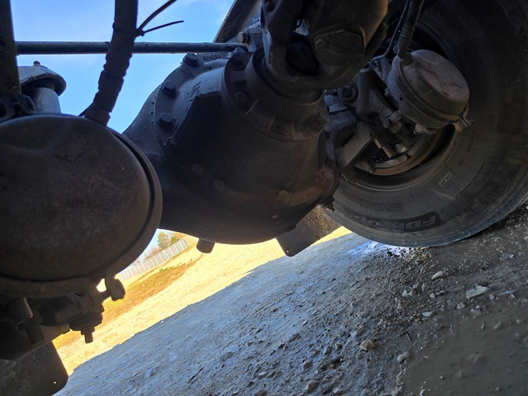 2005-peterbilt-379-image-122