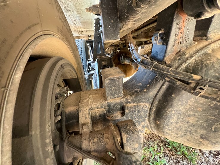 peterbilt-520-image-39