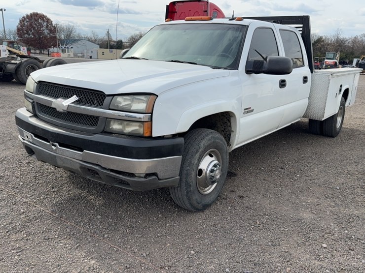2003-chevrolet-3500-image-1