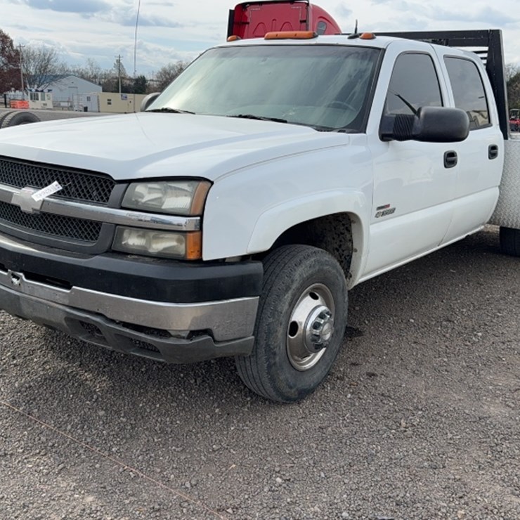 2003 CHEVROLET 3500