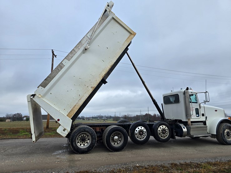 peterbilt-367-image-70