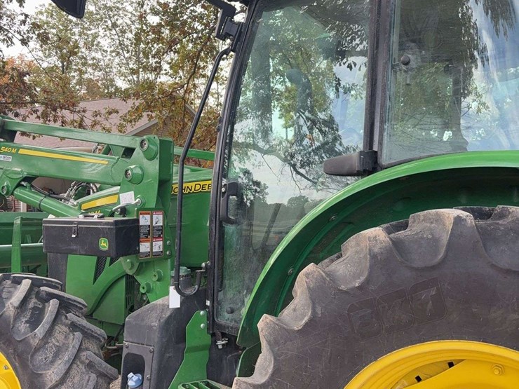 2023-john-deere-5120m-image-28