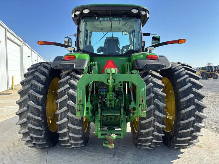 john-deere-8320r-image-7