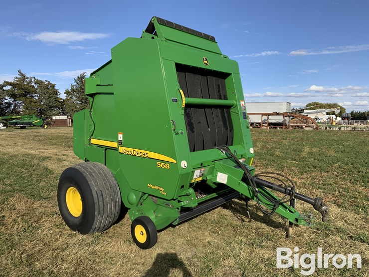 john-deere-568-image-3