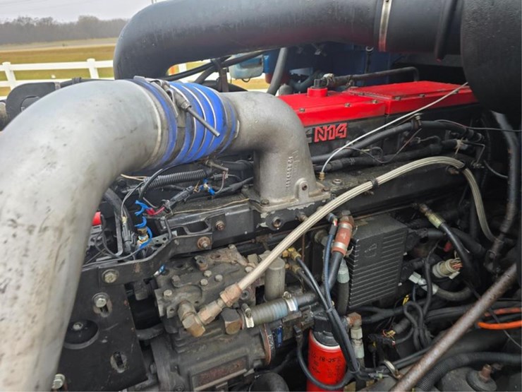 international-9400-image-16