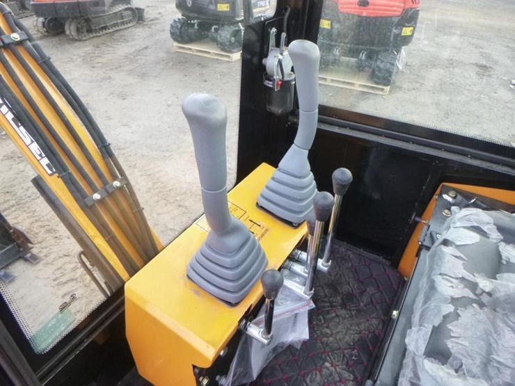 2025-vicsec-vc13c-hydraulic-excavator-image-21