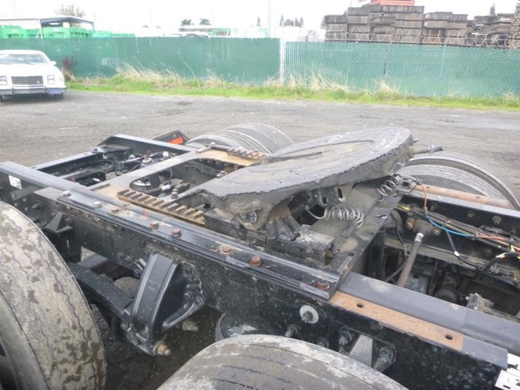 2012-kenworth-t800-image-8