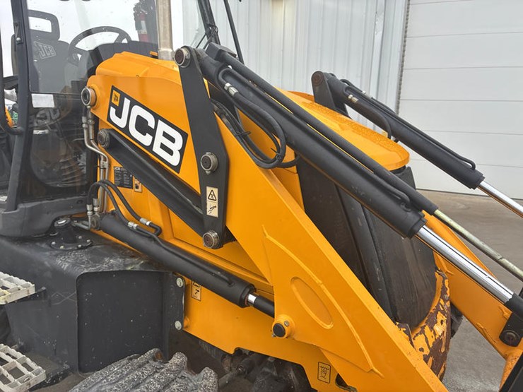 jcb-3cx-image-24