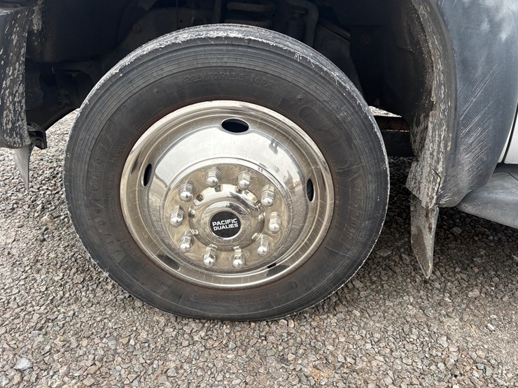 ford-f450-xl-image-12