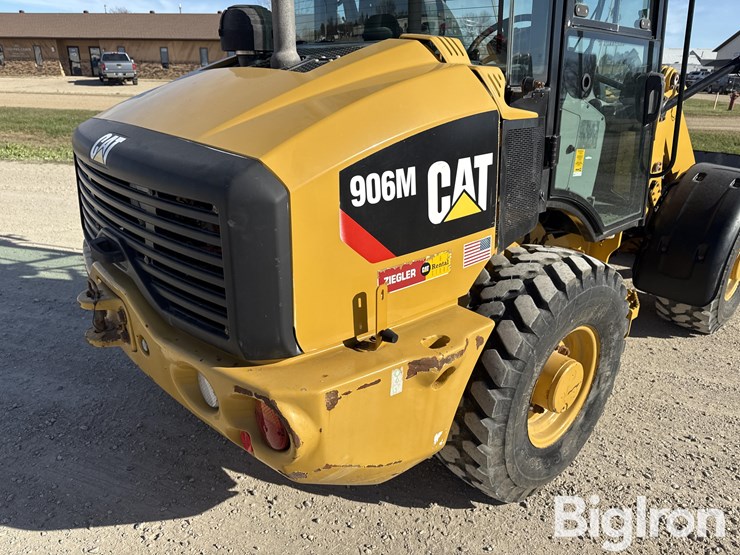 2015-caterpillar-906m-image-15