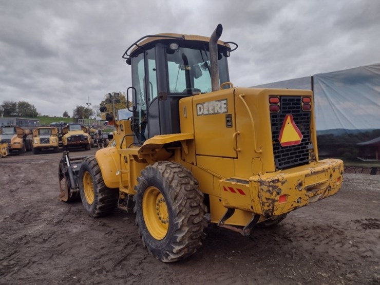 john-deere-444h-image-33