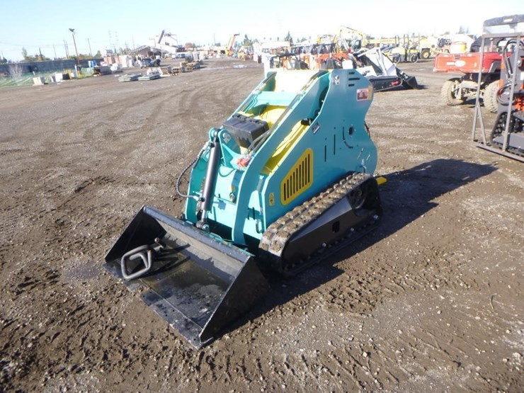 2024-mach-pro-mp-s300-skid-steer-track-loader-image-1