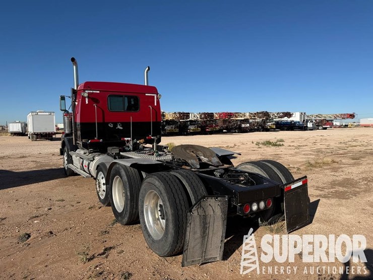 western-star-4900-image-4