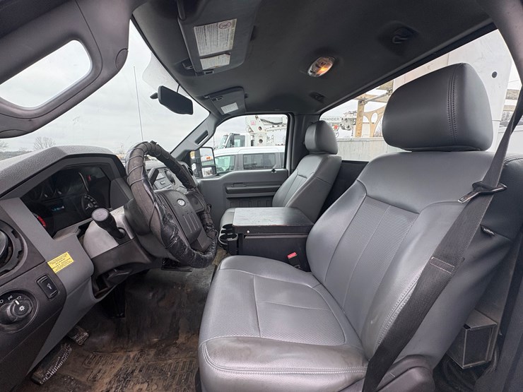 ford-f450-xl-image-17