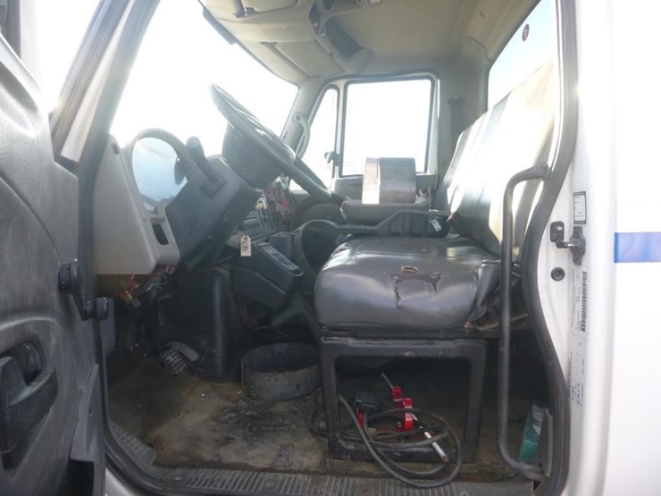 international-4300-image-9