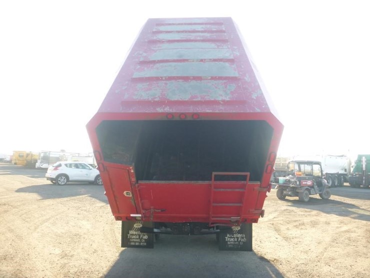 2013-ford-f650-image-8