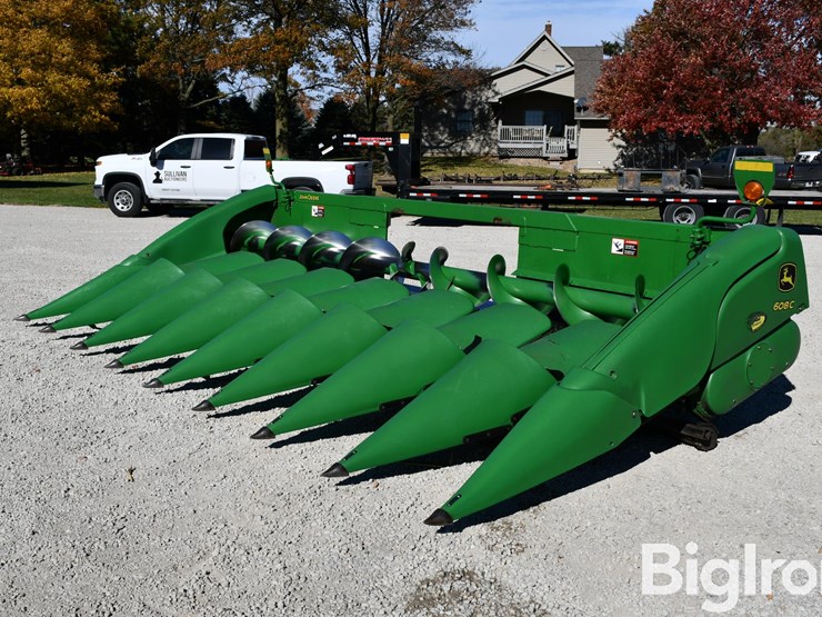 john-deere-608c-image-1