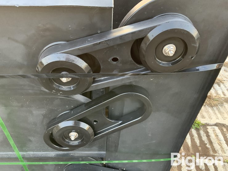 raaft-pivot-tire-tracks-image-19