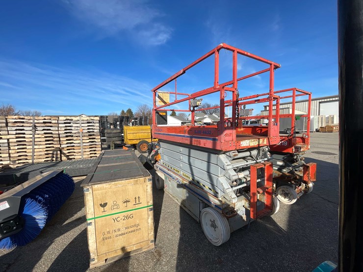 #6230-•-skyjack-4632-scissor-lift-(o9)-image-1