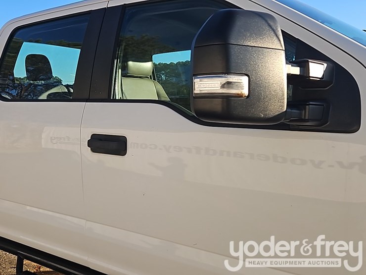 ford-f350-xl-image-23