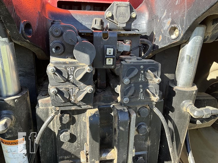 case-ih-mx200-image-10