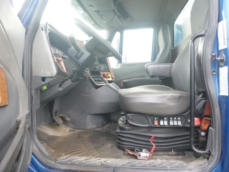 international-prostar-image-13